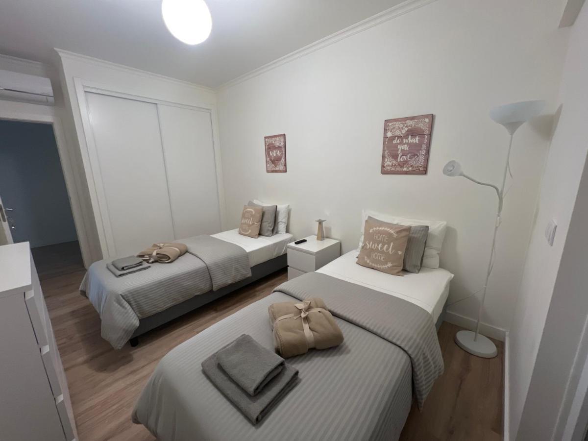 Modern Twin Room With A Balcony Montijo Exterior photo